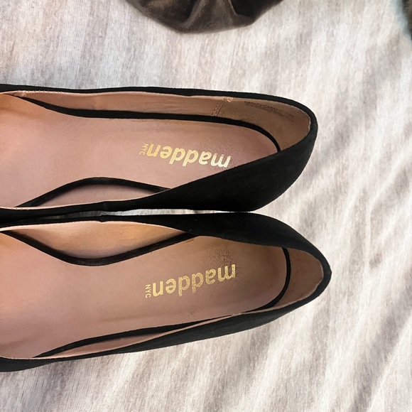 Madden NYC Black High Heels - Picture 4 of 6